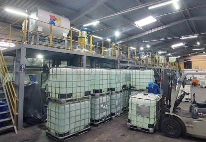 Linha de skids e IBCs em cliente